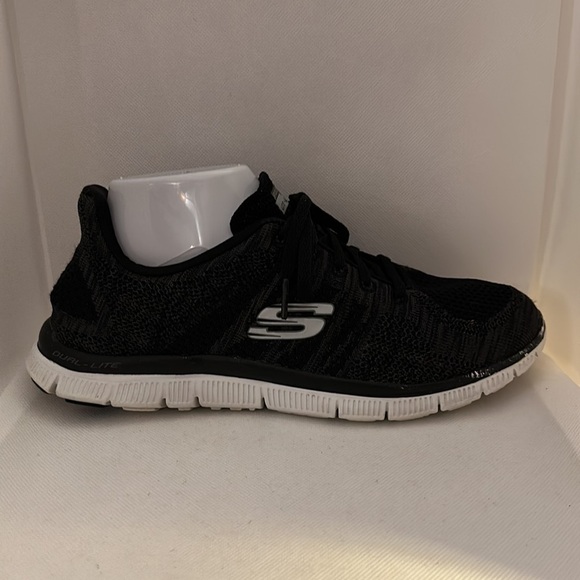 Skechers Lite-Weight SN 12634 Athletic Running Shoe Size 9 - EUC - Picture 7 of 12